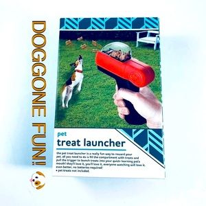 Pet Treat Launcher! NEW NIB!
